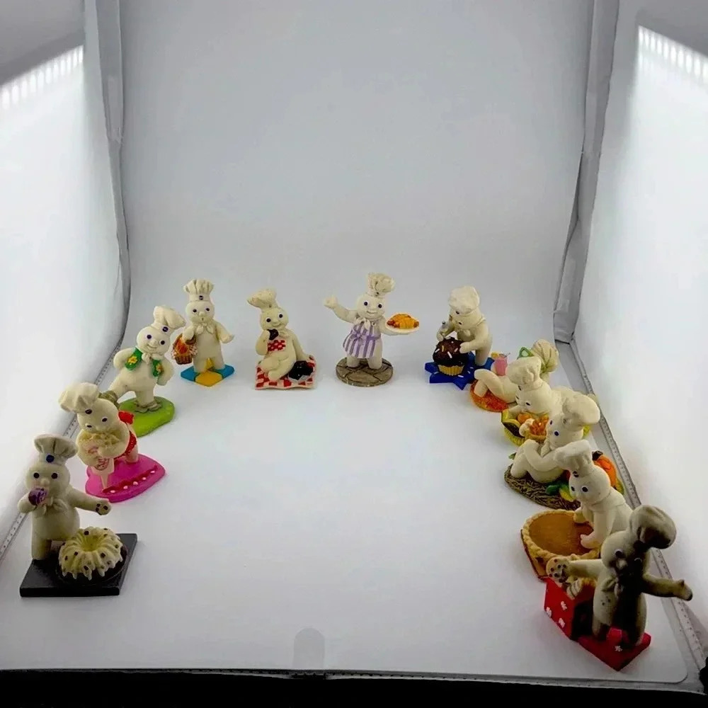 VTG The Pillsbury Doughboy Danbury Mint Ceramic
Figurines Jan-Dec 1997 Bundle
